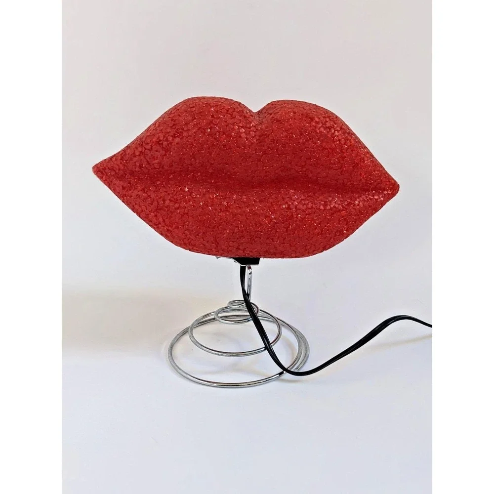 Vintage 1990's Red Lips Melted Plastic Popcorn Lamp Accent Light Pop Art Novelty